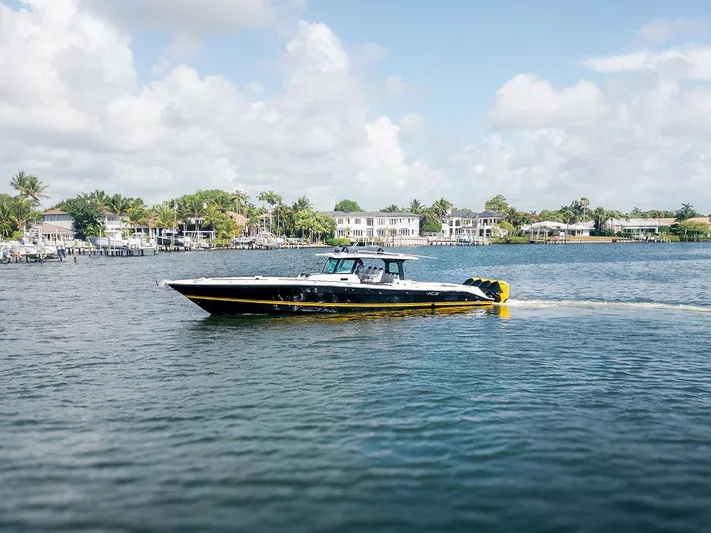 Three M's Yacht Photos Pics 