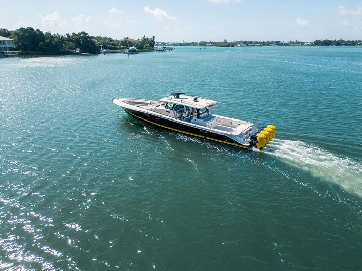 Three M's Yacht Photos Pics 