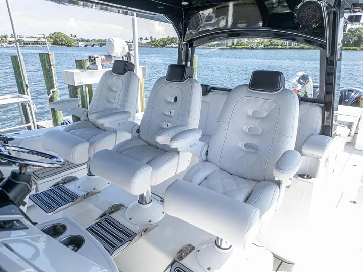 Three M's Yacht Photos Pics 