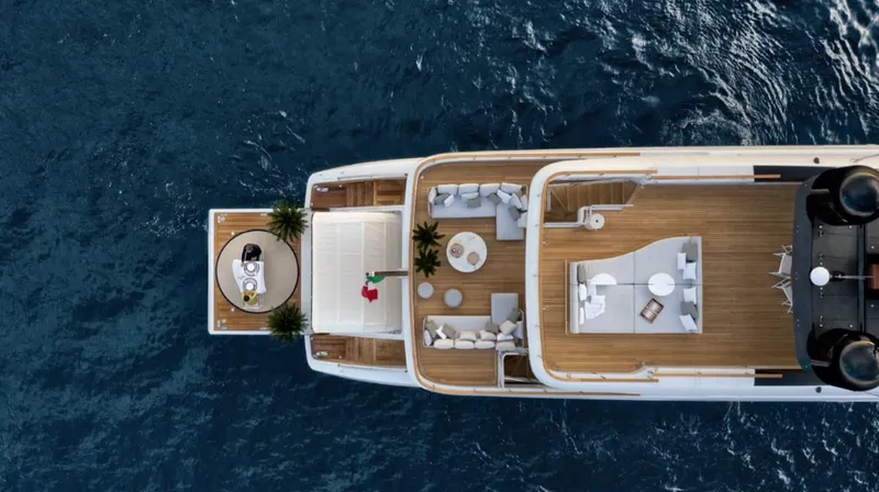  Yacht Photos Pics Benetti Motopanfilo 37 - D Yachts