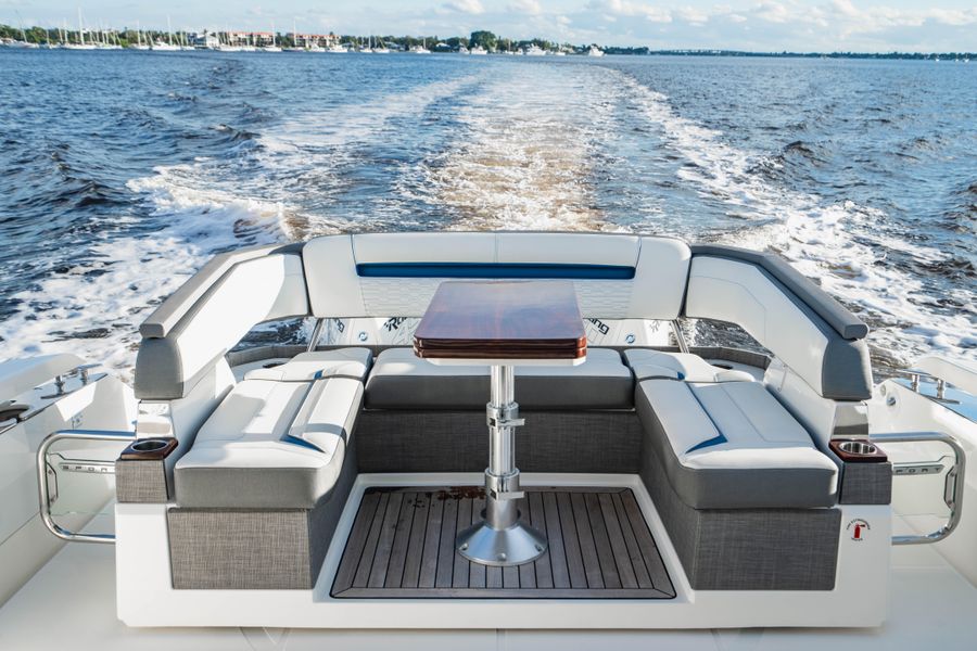 2021 Tiara Yachts 43 LS