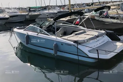 2022 Four Winns H4