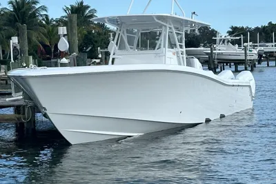 Invincible 39 Open Fisherman