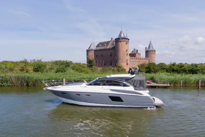2014 Princess V48