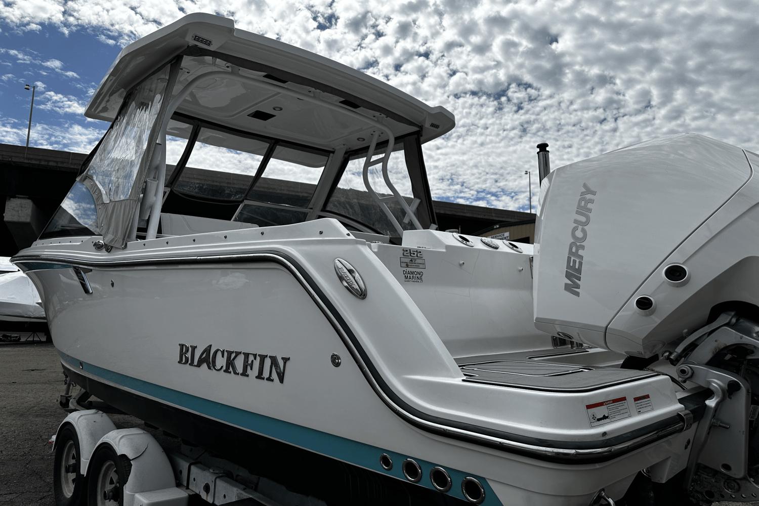 2021 Blackfin 252 DC Dual Console for sale - YachtWorld