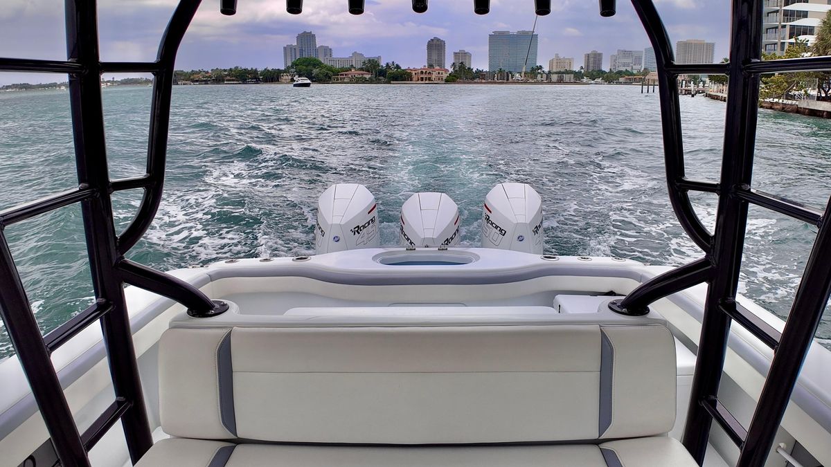 2022 Yellowfin 42 