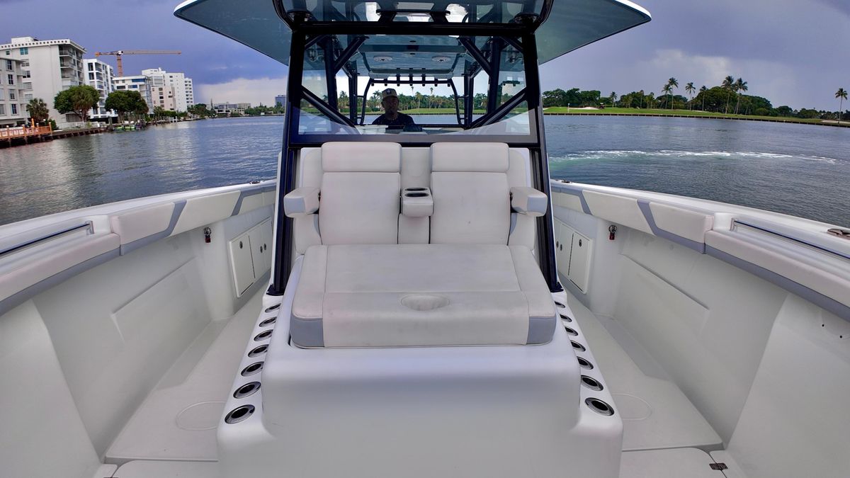 2022 Yellowfin 42 