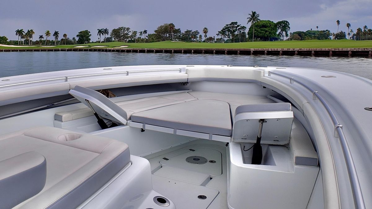 2022 Yellowfin 42 