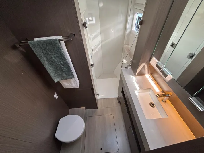 C1011 Yacht Photos Pics 