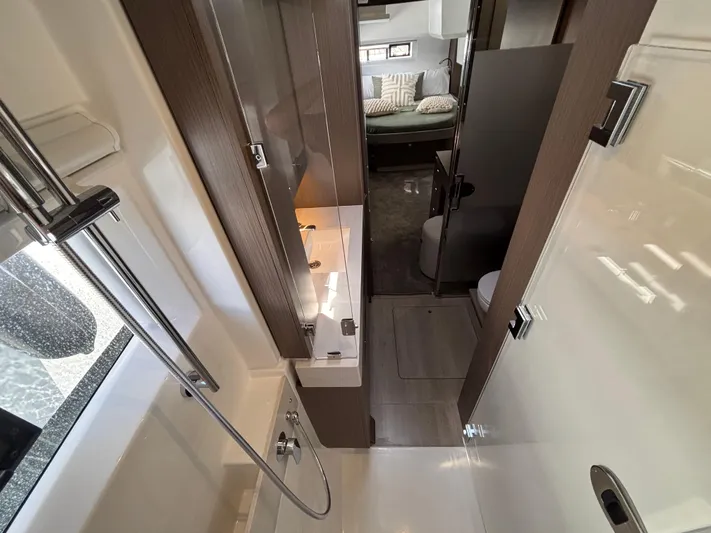 C1011 Yacht Photos Pics 