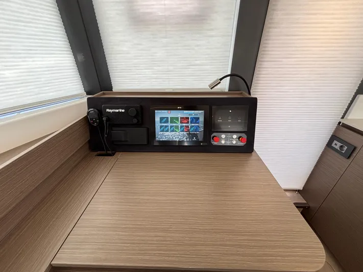 C1011 Yacht Photos Pics 