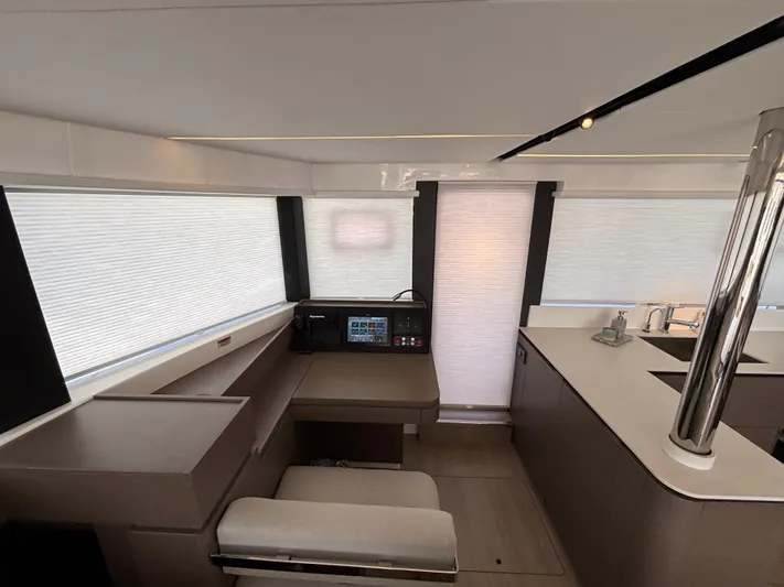 C1011 Yacht Photos Pics 