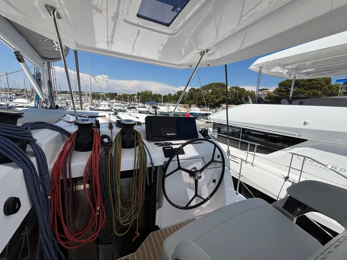 C1011 Yacht Photos Pics 