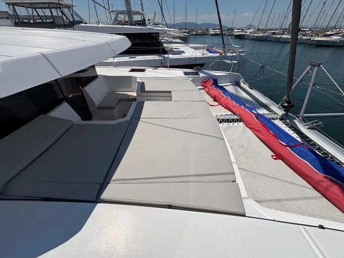 C1011 Yacht Photos Pics 