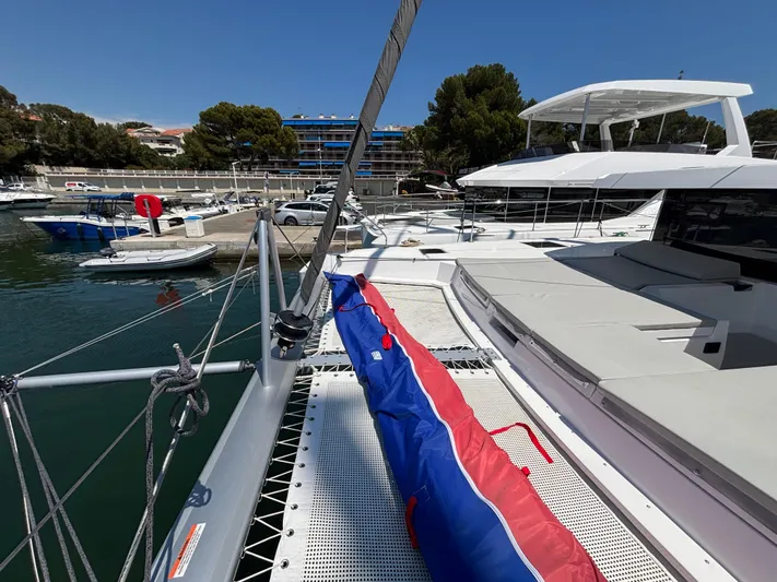 C1011 Yacht Photos Pics 