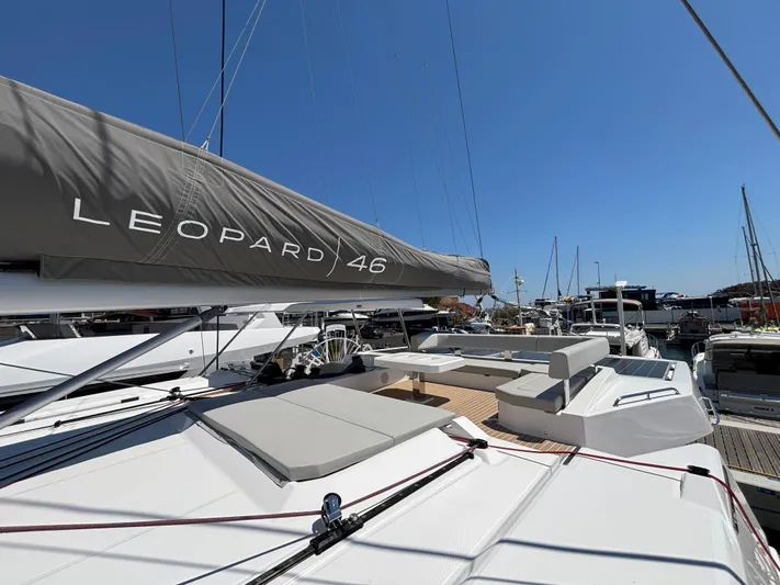 C1011 Yacht Photos Pics 