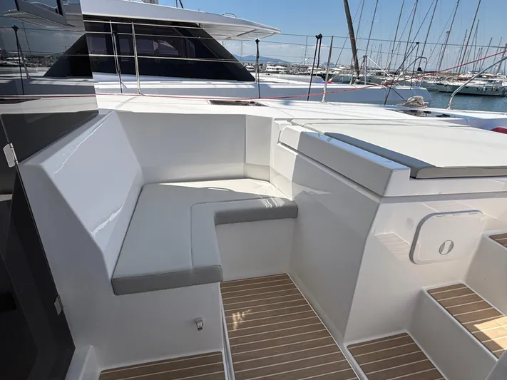 C1011 Yacht Photos Pics 