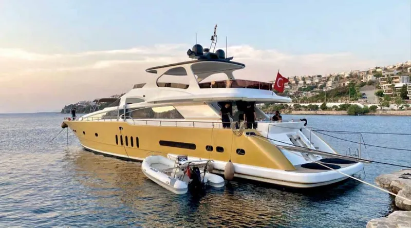 Vedo Yacht Photos Pics 