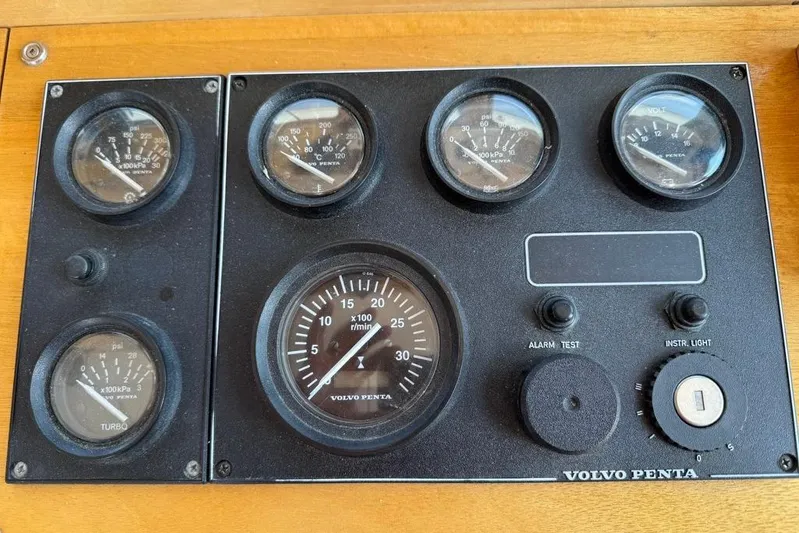  Yacht Photos Pics Control panel of a 2000 LEBLANC Leo 38 with Volvo Penta gauges.