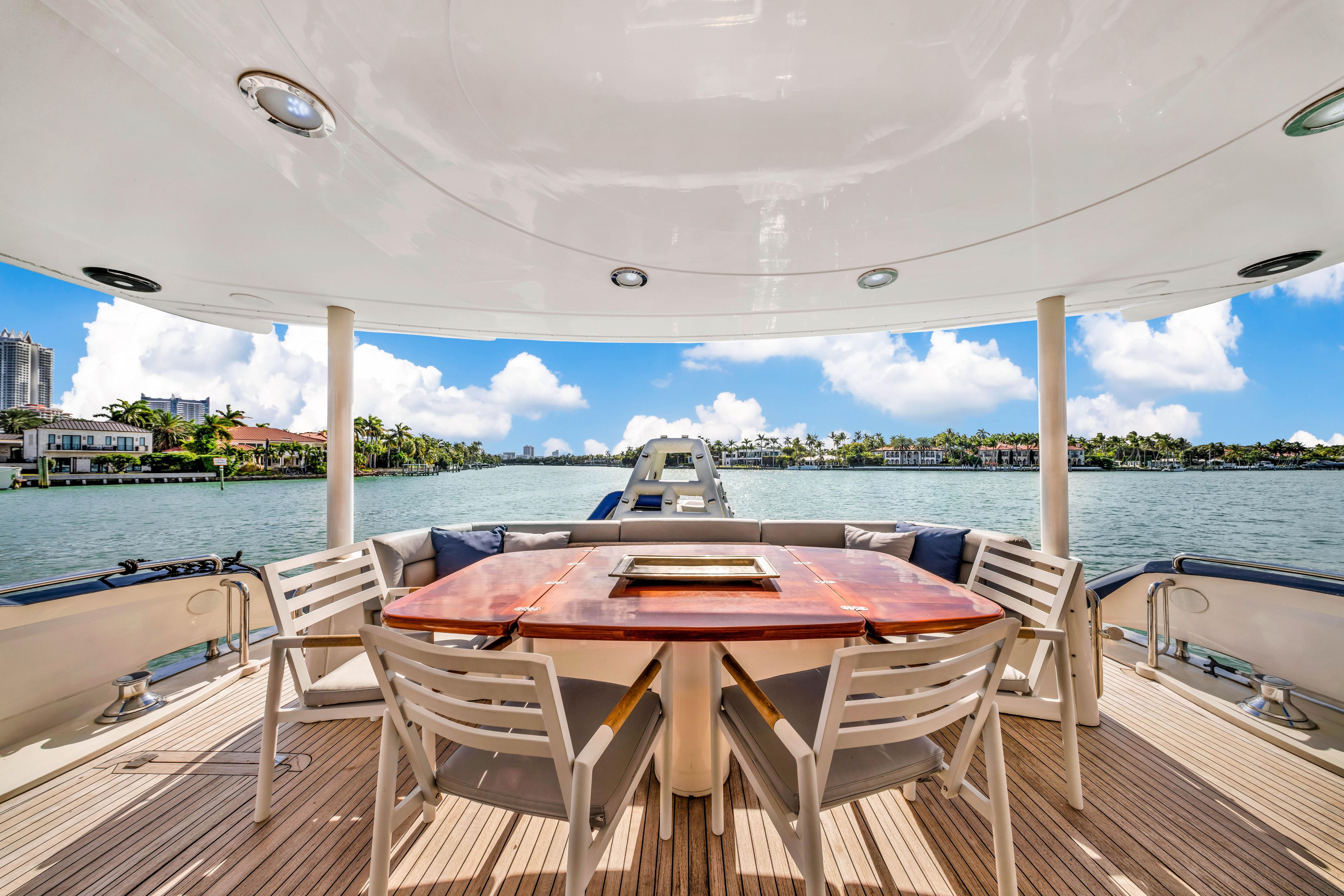 Yacht