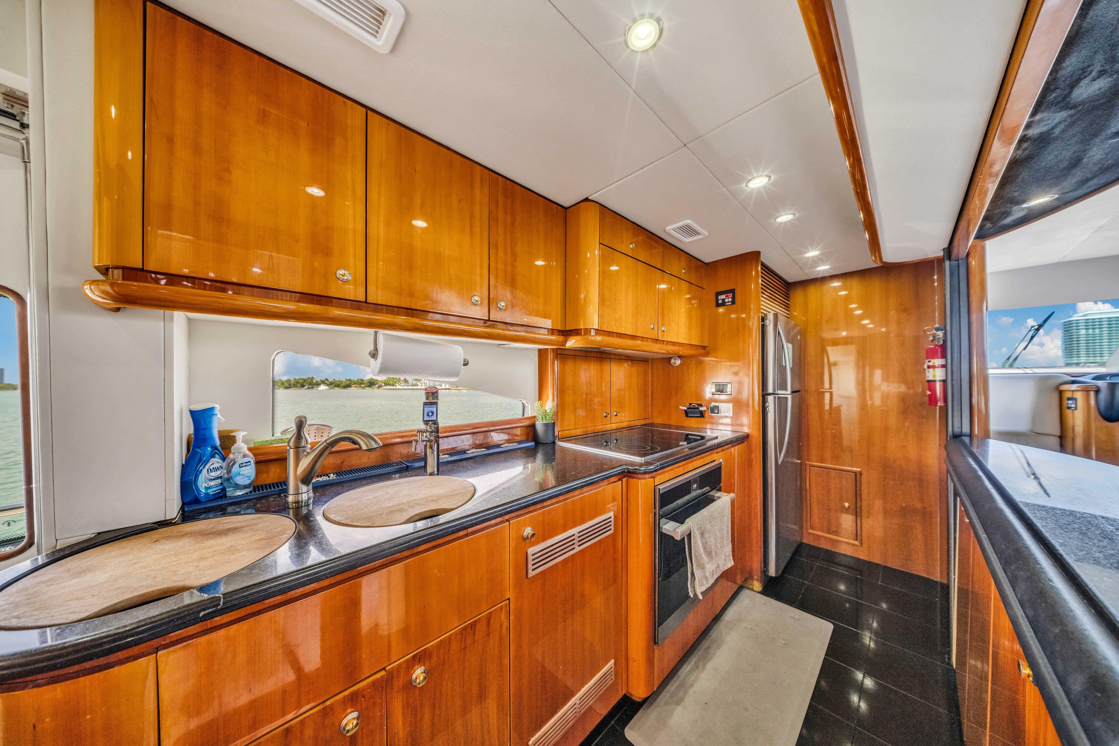 Yacht