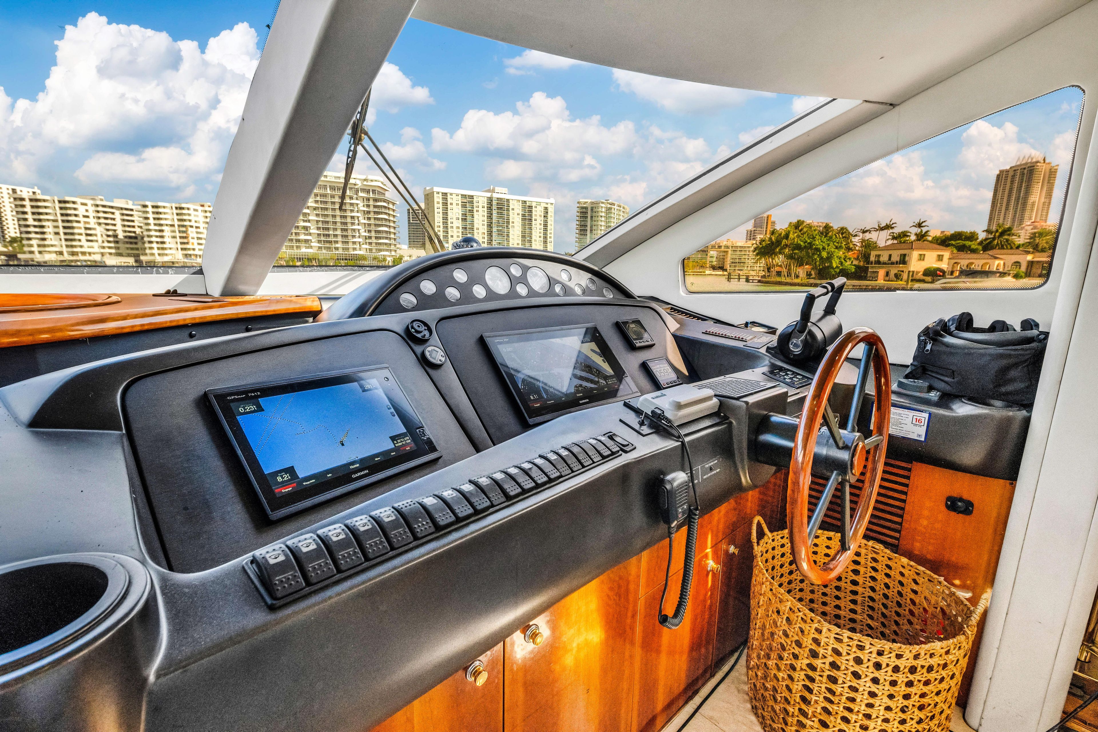 Yacht