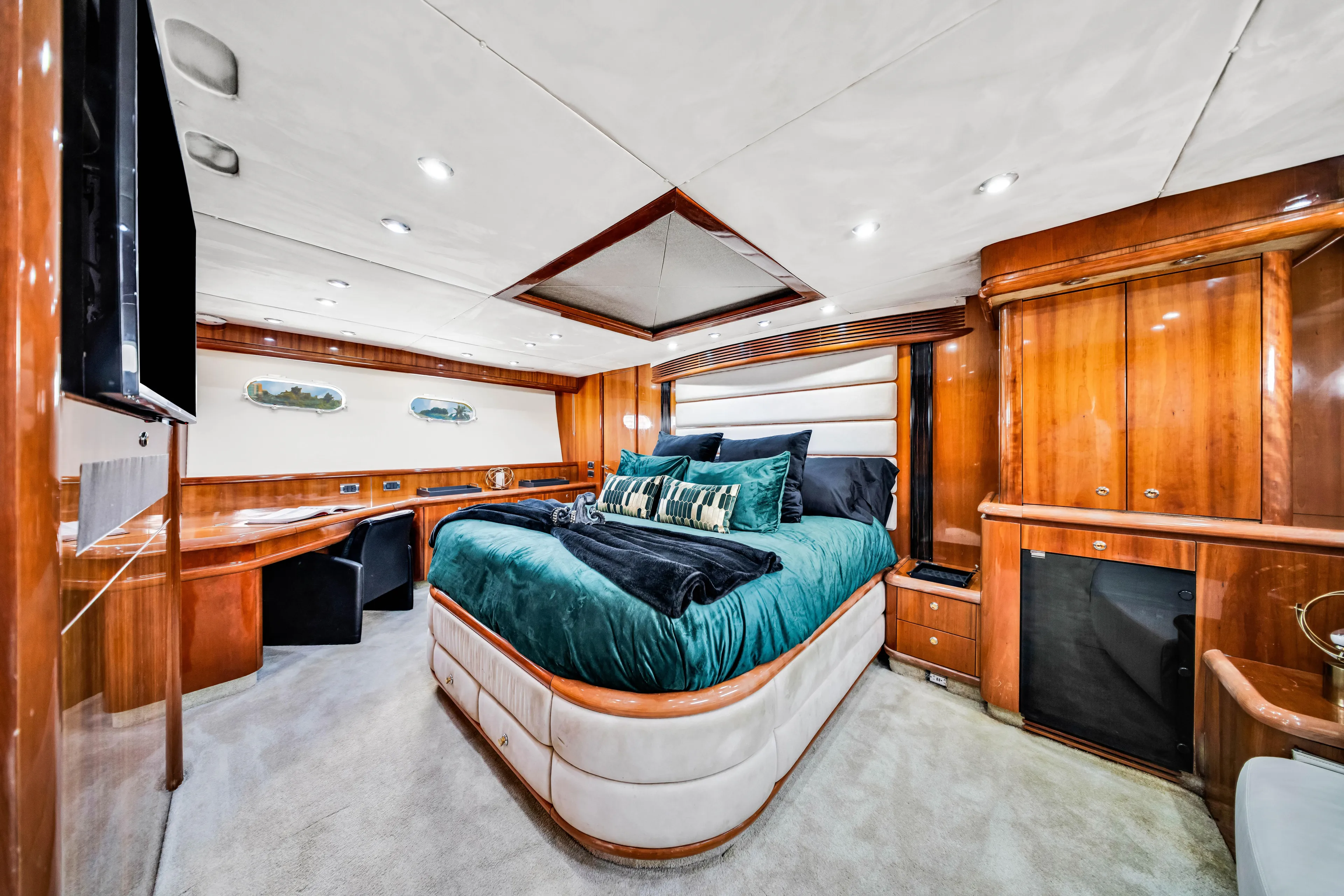 So What Who Cares Yacht Photos Pics 