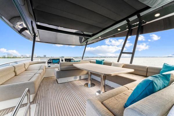 2018 Monte Carlo Yachts 70 