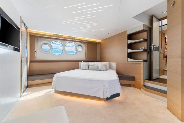 2018 Monte Carlo Yachts 70 