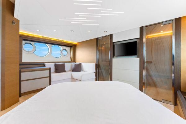 2018 Monte Carlo Yachts 70 