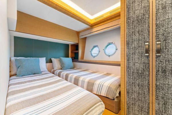 2018 Monte Carlo Yachts 70 