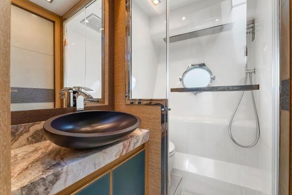 2018 Monte Carlo Yachts 70 