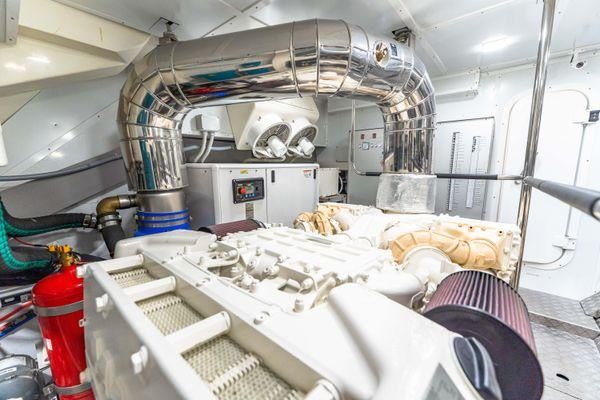 2018 Monte Carlo Yachts 70 