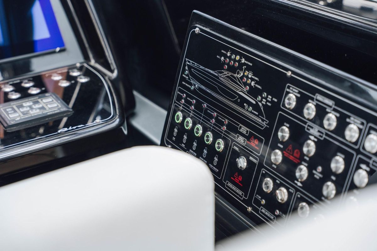 2022 Riva 74 