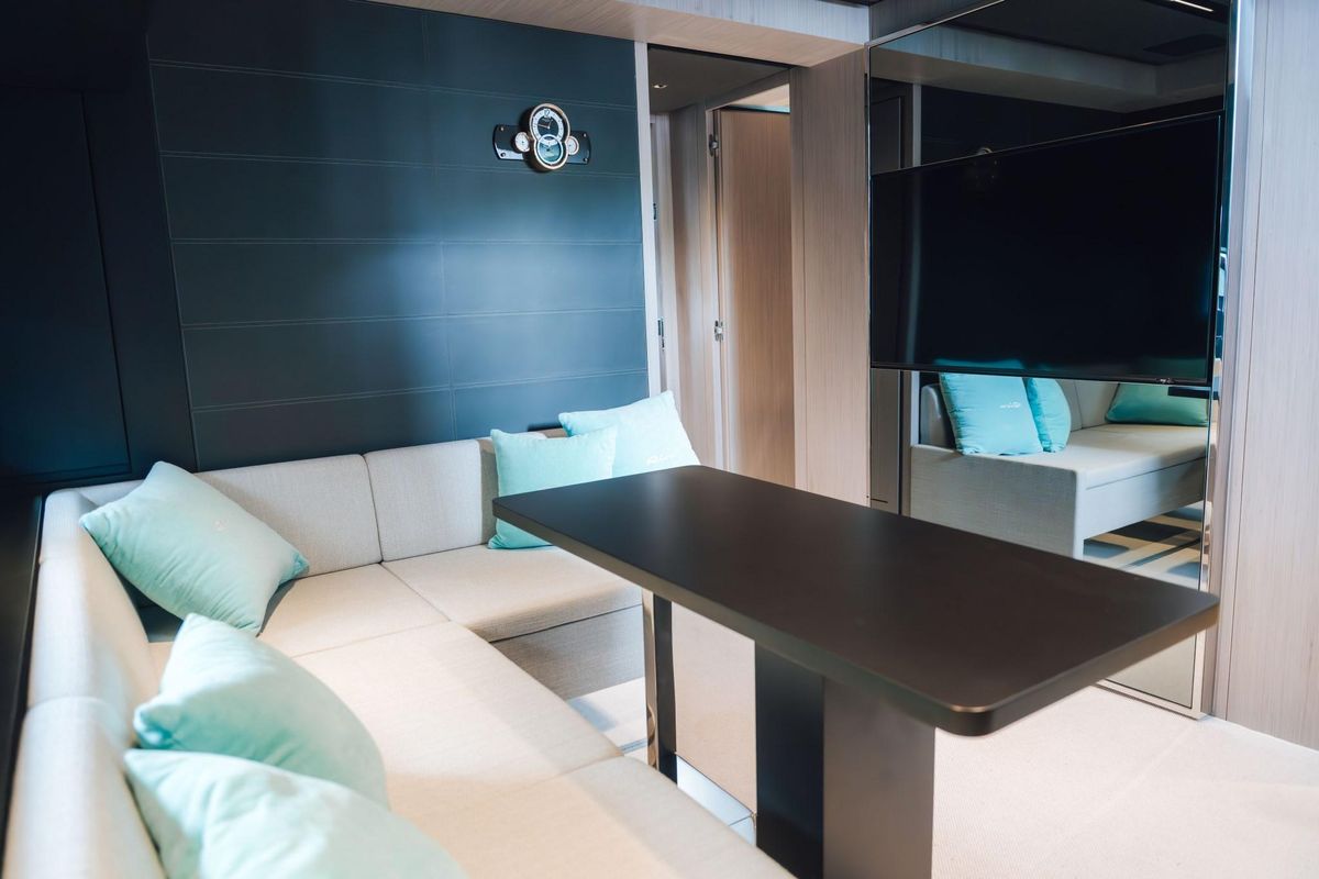 2022 Riva 74 