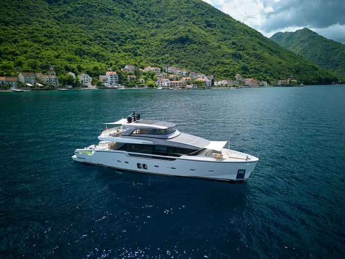 Sanlorenzo Sx88 Yacht Photos Pics 
