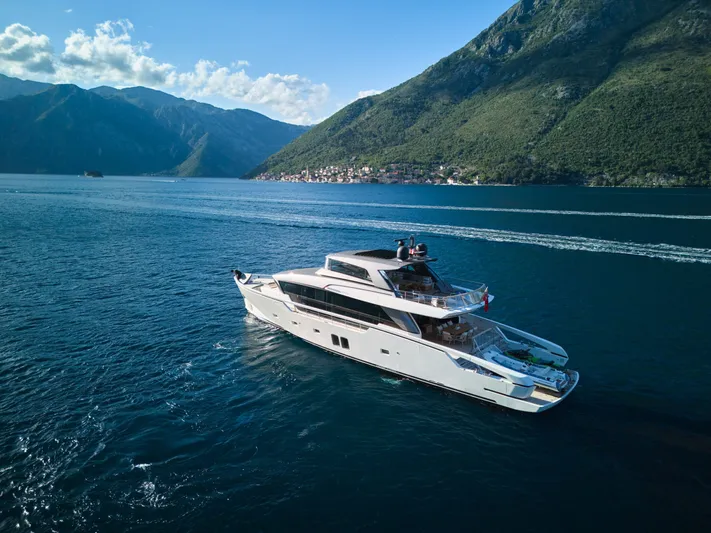 Sanlorenzo Sx88 Yacht Photos Pics 