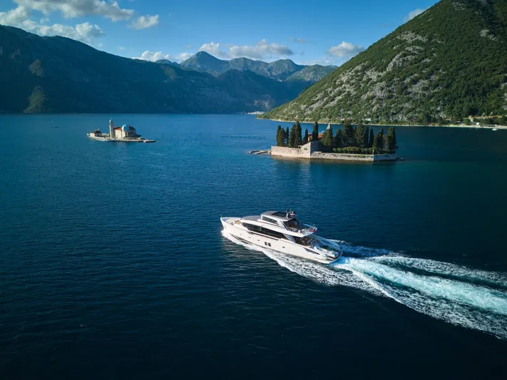 Sanlorenzo Sx88 Yacht Photos Pics 