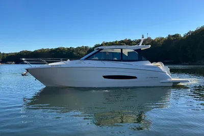 Regal 36 Grande Coupe