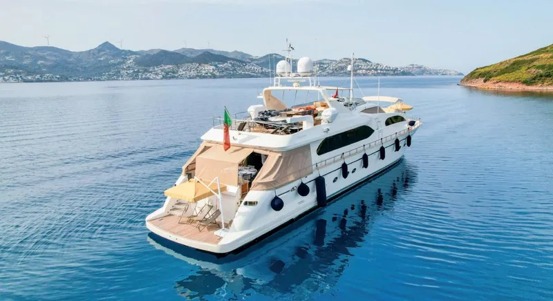  Yacht Photos Pics Falcon 102