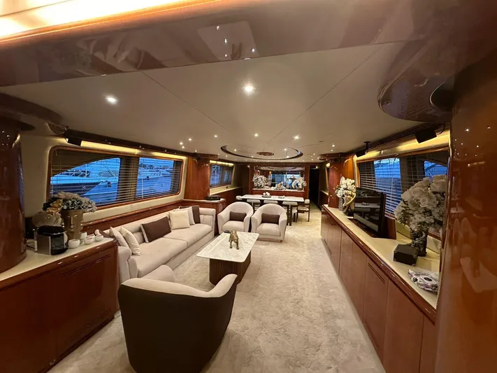  Yacht Photos Pics Falcon 102