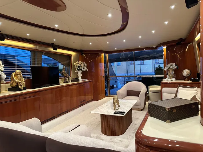  Yacht Photos Pics Falcon 102