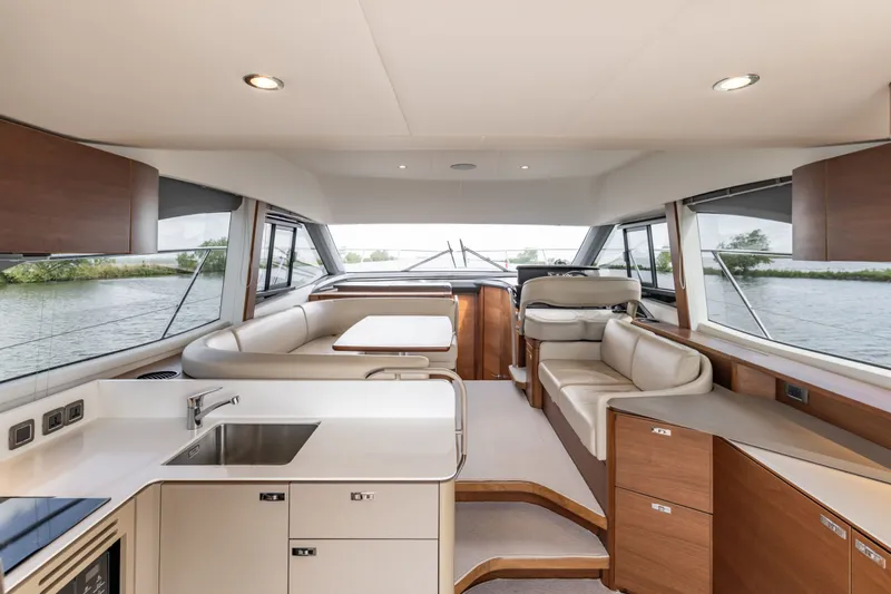 F45 Yacht Photos Pics 