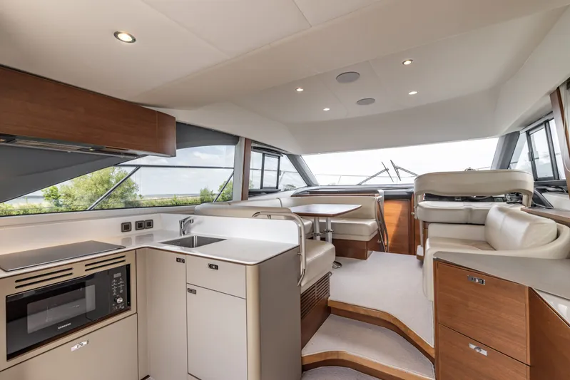 F45 Yacht Photos Pics 