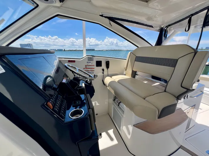 Oh Shelia Yacht Photos Pics 