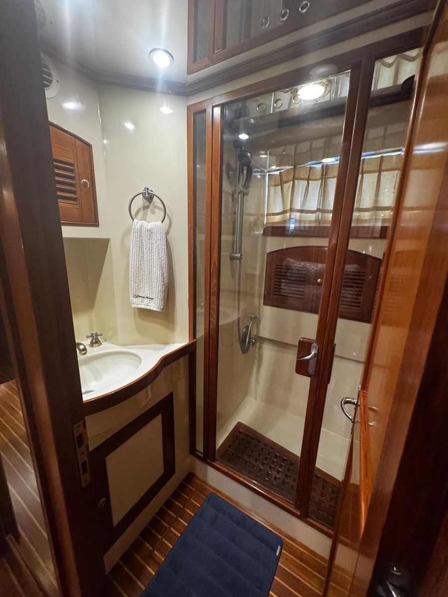 2002 Marlow 65 