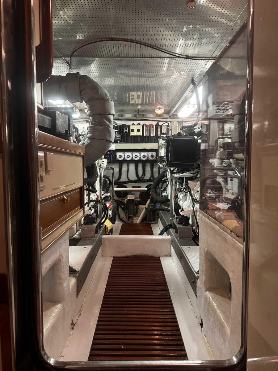 2002 Marlow 65 
