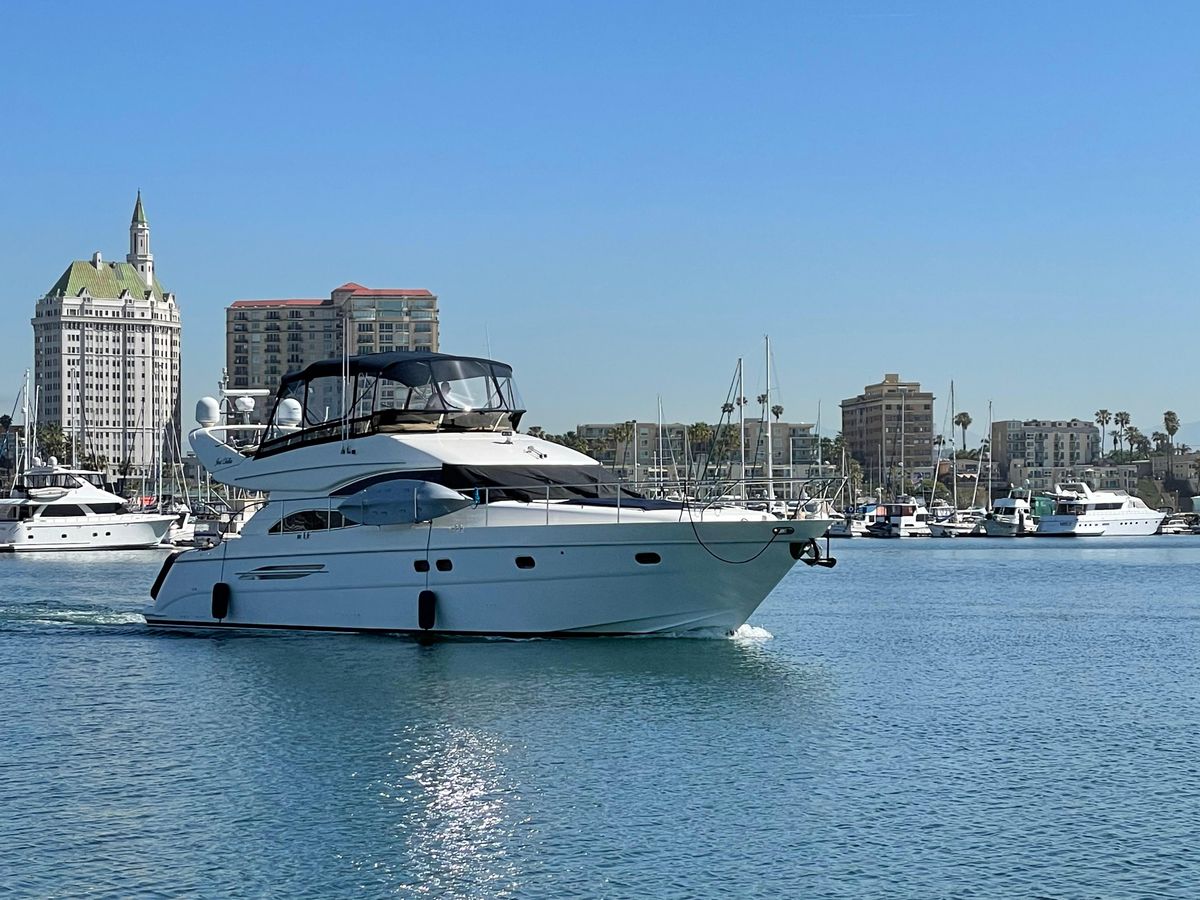 2006 Viking Princess 61 