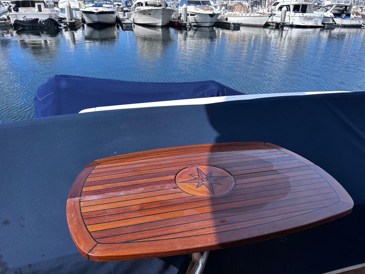 2006 Viking Princess 61 