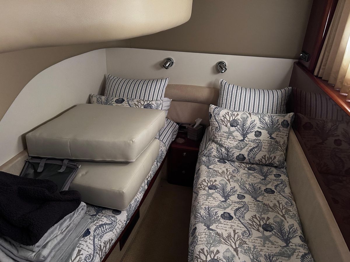 2006 Viking Princess 61 
